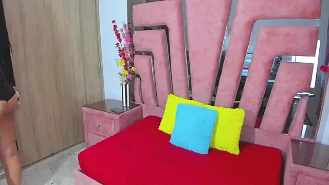 MaraKarly online show from 03-10-26, 09:13