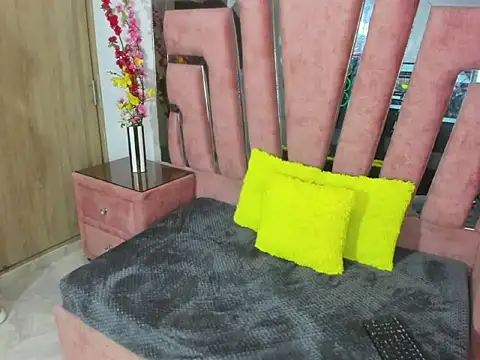 MaraKarly online show from 02-06-26, 07:32