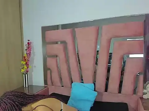 MaraKarly online show from 09-08-25, 07:24