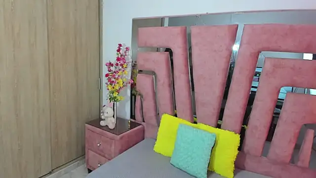 MaraKarly online show from 10-06-25, 07:14