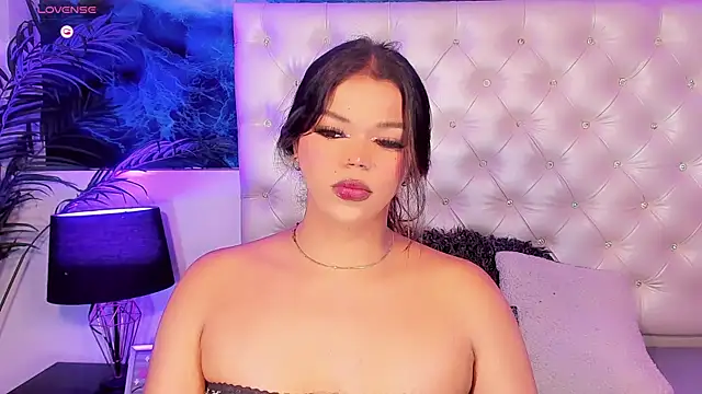 Valeria Swett  online show from 05-28-26, 08:15