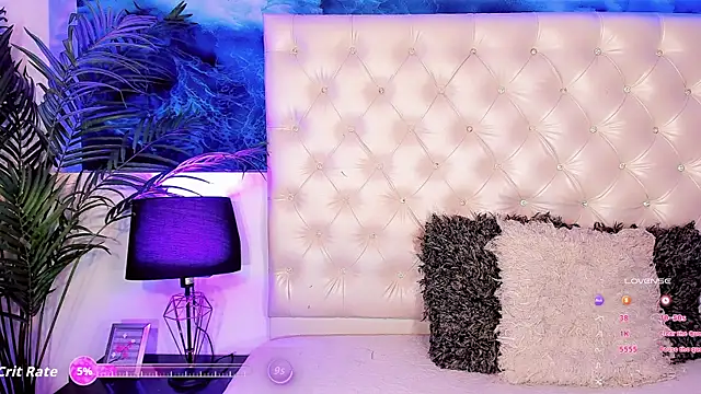 Valeria Swett  online show from 04-20-26, 08:32