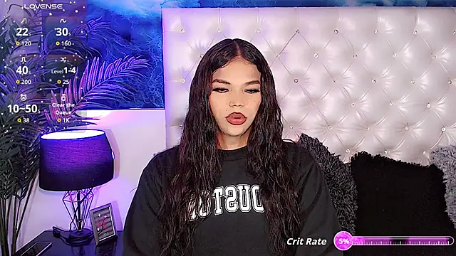 Valeria Swett  online show from 11-11-25, 08:58