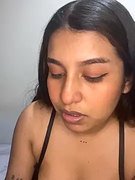 Snapshot of _Chloe_Smith chatting on 09-22-25, 04:40  Chloe Smith online show from 09-22-25, 04:40