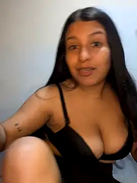  Chloe Smith online show from 10-29-25, 04:11