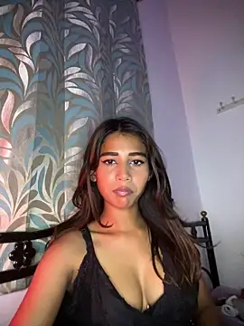 STRIP GLOW online show from 03-18-26, 06:20