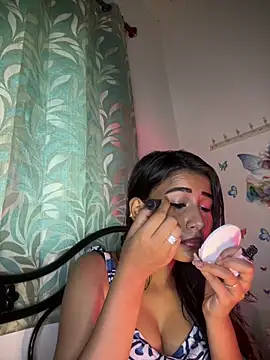 STRIP GLOW online show from 04-10-26, 12:56