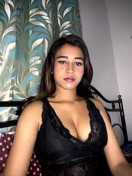 STRIP GLOW online show from 01-07-26, 11:21