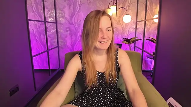 MeggySun online show from 12-22-25, 01:11