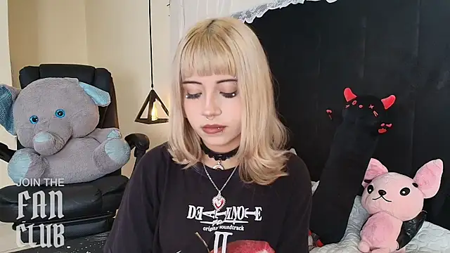 IvyBelle  online show from 04-28-26, 11:25