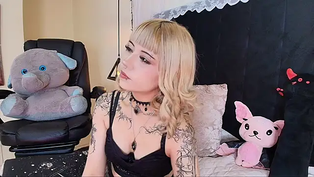 IvyBelle  online show from 05-08-26, 11:25