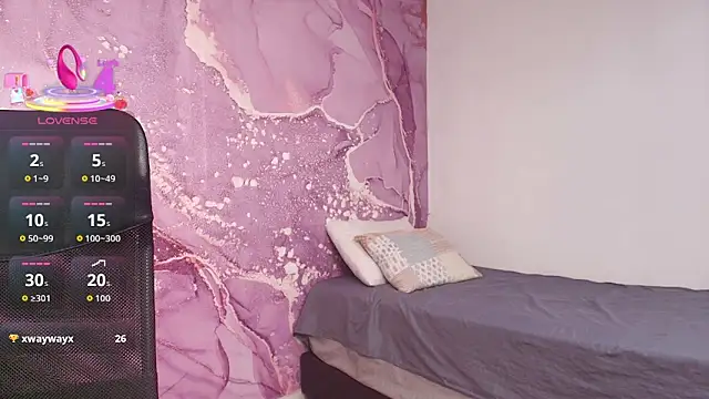 lucyy latin online show from 09-11-25, 12:21