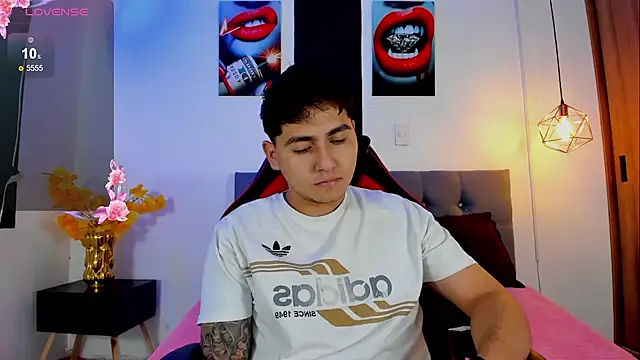 Nicolas James Sc online show from 09-24-25, 01:39