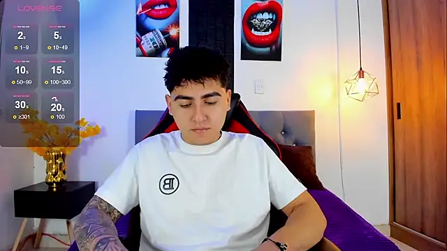 Nicolas James Sc online show from 09-16-25, 01:56