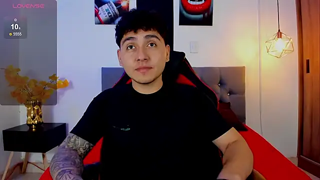 Nicolas James Sc online show from 10-16-25, 02:25