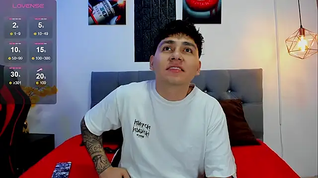 Nicolas James Sc online show from 10-10-25, 01:34