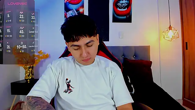 Nicolas James Sc online show from 11-12-25, 01:37