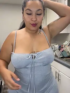 latina curvy22 online show from 09-18-25, 07:17