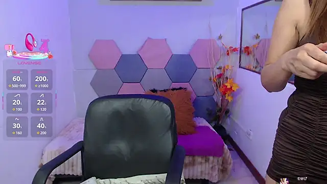 Ximena Grant online show from 07-03-26, 11:39