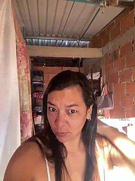 Snapshot of YadiraOrozco chatting on 09-11-25, 11:54 YadiraOrozco online show from 09-11-25, 11:54