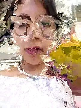 Regina Shine online show from 11-21-25, 10:42