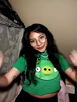 Regina Shine online show from 09-16-25, 04:57