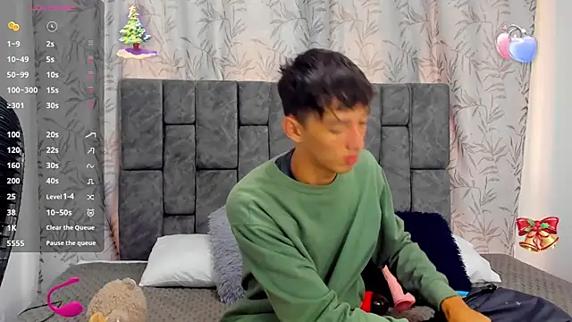 Maikol Ortiz online show from 11-25-25, 11:21