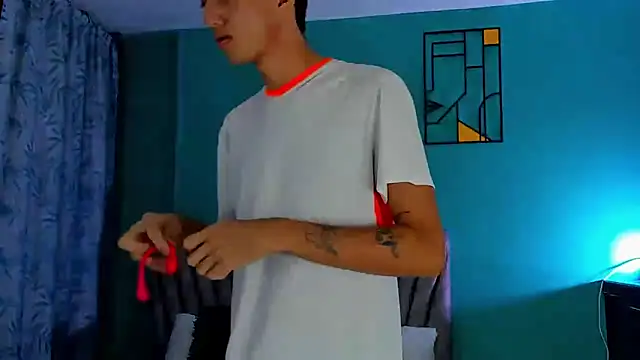 Snapshot of Maikol_Ortiz chatting on 02-28-26, 01:22 Maikol Ortiz online show from 02-28-26, 01:22