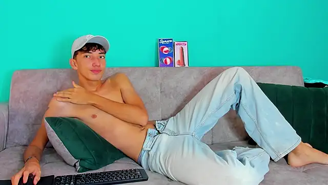 Maikol Ortiz online show from 10-24-25, 12:26