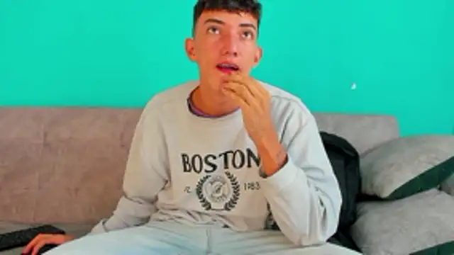 Maikol Ortiz online show from 04-14-26, 12:32