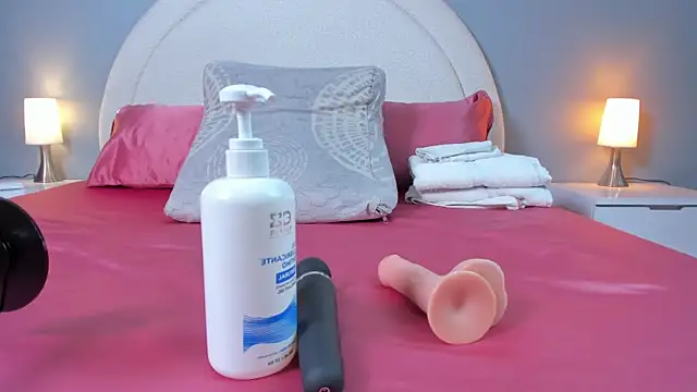 emilytowzen online show from 03-26-26, 07:23