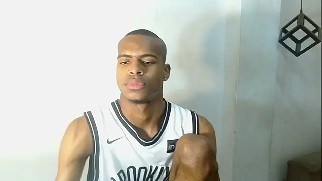 Snapshot of criss_zuri chatting on 10-14-25, 11:44 criss zuri online show from 10-14-25, 11:44