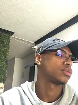 criss zuri online show from 02-16-26, 01:21