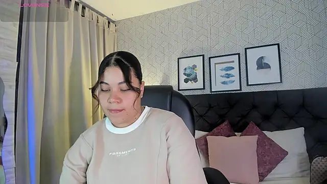 sophie  blare online show from 07-07-26, 06:55