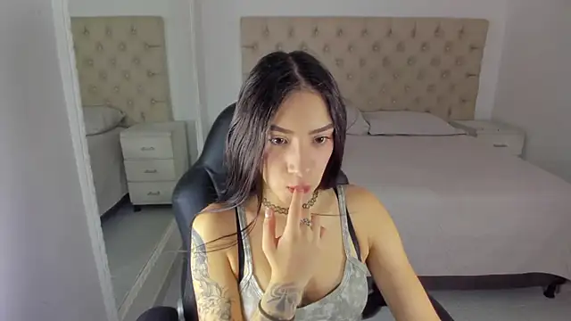 AlliceCopper online show from 10-13-25, 02:51