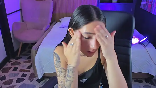 AlliceCopper online show from 12-17-25, 02:22