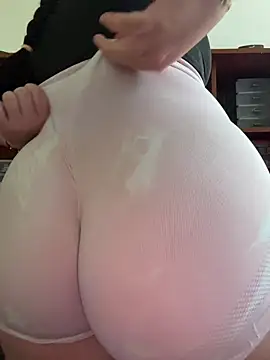 Yui-Ch06 online show from 12-01-25, 02:07