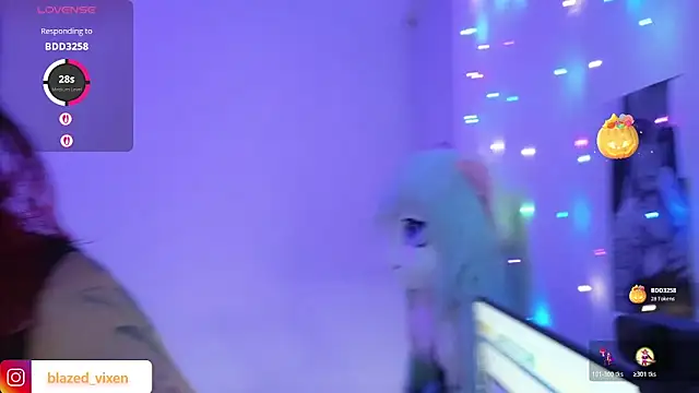 Snapshot of blazed_vixen chatting on 02-12-26, 12:32 blazed vixen online show from 02-12-26, 12:32