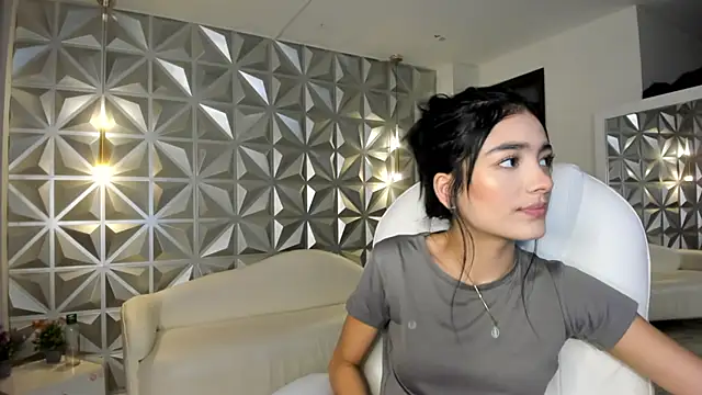 zoerouse  online show from 01-16-26, 08:13