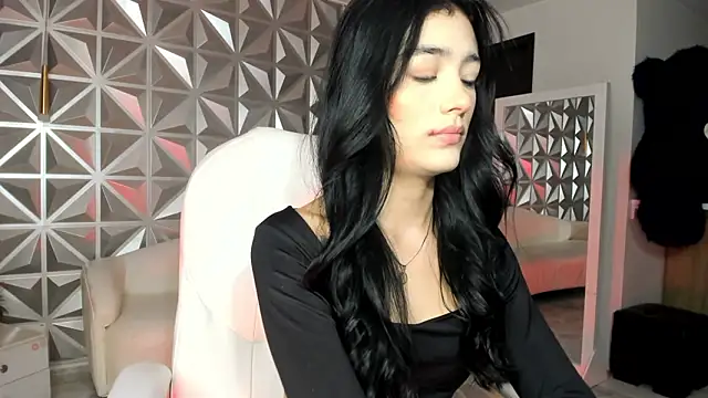 zoerouse  online show from 01-14-26, 08:23