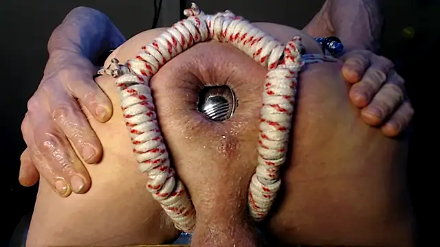 Snapshot of BiglovelyXXL chatting on 02-07-26, 03:42 BiglovelyXXL online show from 02-07-26, 03:42