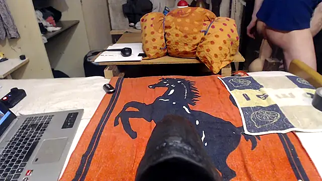 Snapshot of BiglovelyXXL chatting on 11-07-25, 06:51 BiglovelyXXL online show from 11-07-25, 06:51