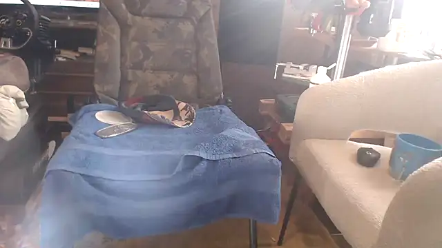 BiglovelyXXL online show from 04-22-26, 06:42