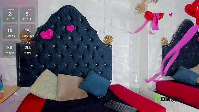 Snapshot of _mia_milf_ chatting on 02-24-26, 06:25 mia milf online show from 02-24-26, 06:25