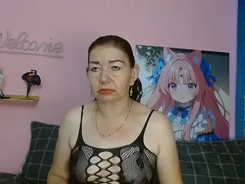 Snapshot of estefania_34 chatting on 10-14-25, 08:09 estefania 34 online show from 10-14-25, 08:09