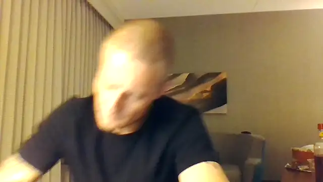 Snapshot of WWGD69 chatting on 09-20-25, 05:12 WWGD69 online show from 09-20-25, 05:12