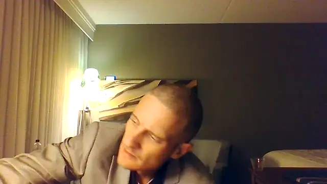 Snapshot of WWGD69 chatting on 09-19-25, 06:28 WWGD69 online show from 09-19-25, 06:28