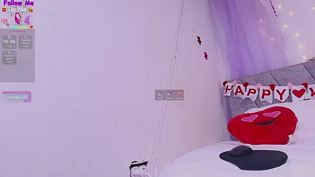 Snapshot of MeganRouss74 chatting on 02-13-26, 01:00 MeganRouss74 online show from 02-13-26, 01:00