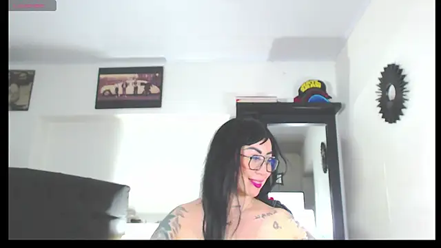 Vicky hotmilf online show from 10-07-25, 03:02