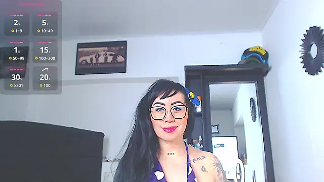 Vicky hotmilf online show from 06-19-26, 10:21
